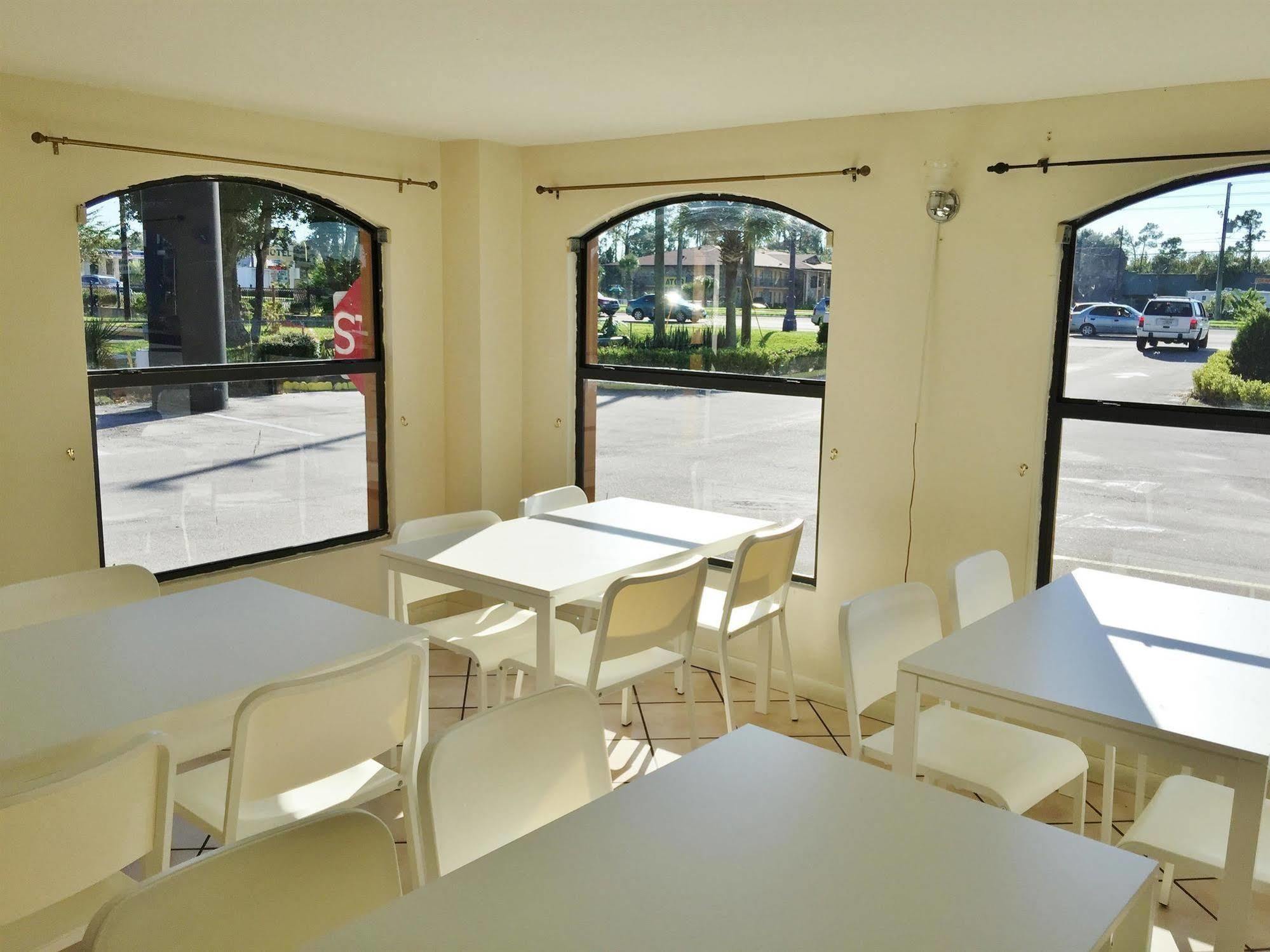 Country Hearth Inn- Kissimmee Exterior photo